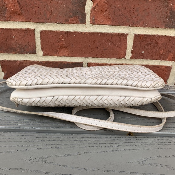 Madewell The Knotted Crossbody Bag in Woven Leather - Picture 8 of 14